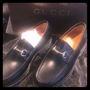 Never worn, ladies black Gucci lug sole loafers